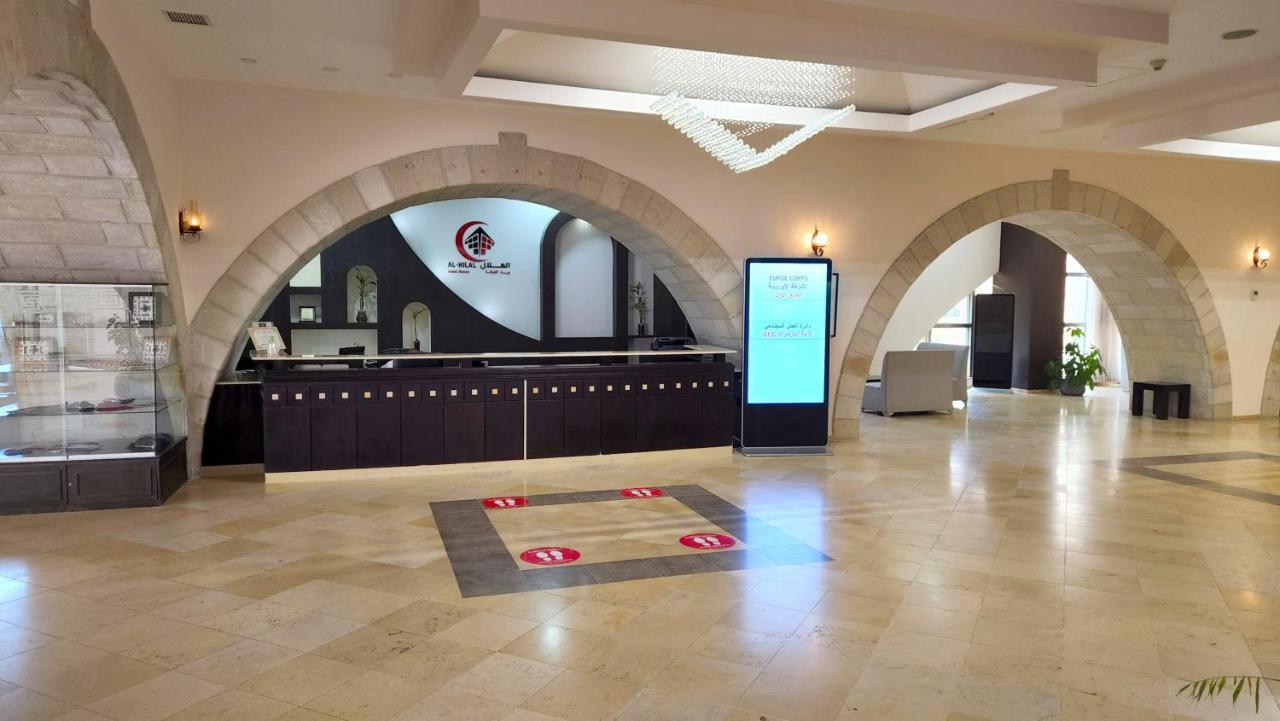 Red Crescent Guesthouse Ramallah Exterior foto